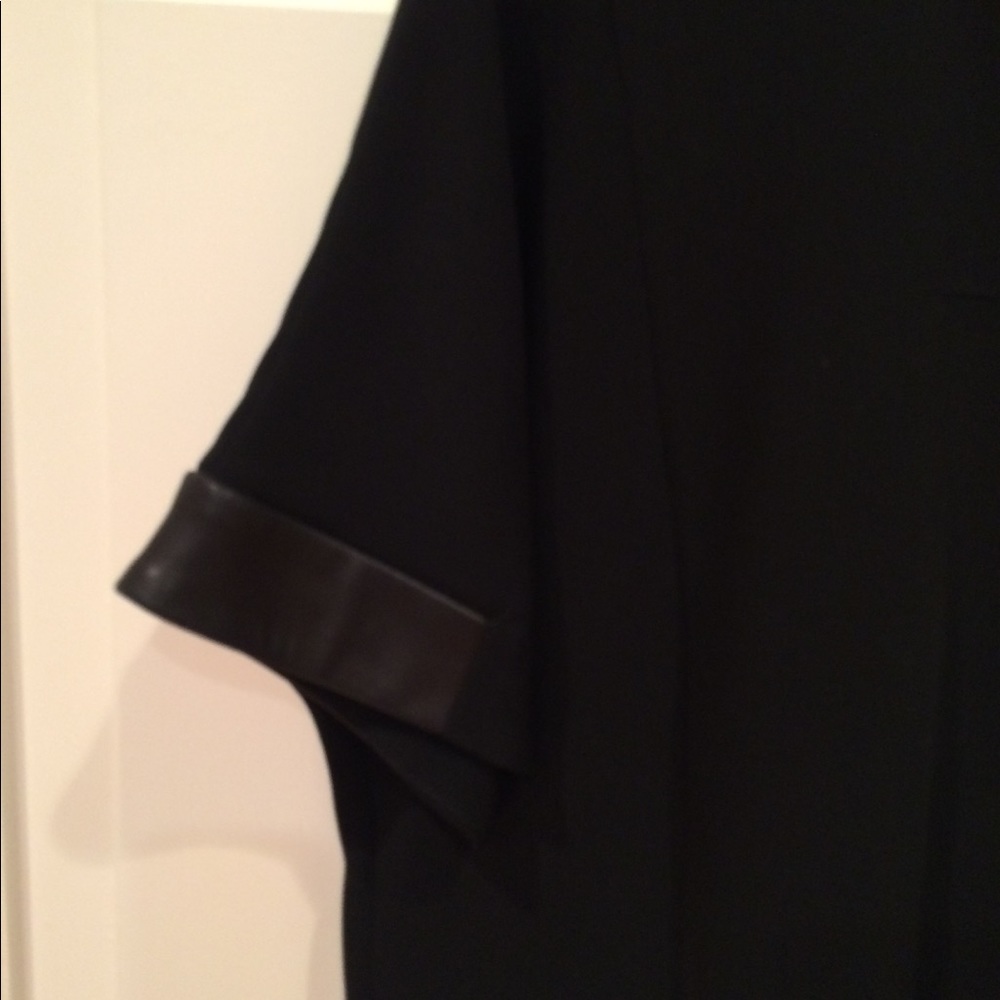 MINT Rag & Bone Black Tunic With Leather Trim - Picture 2 of 6